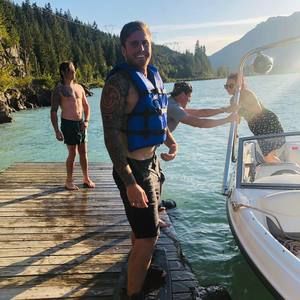 Meet your Posher, Tom